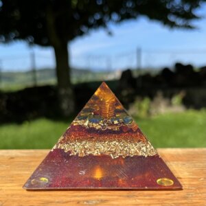 Pyramide 18